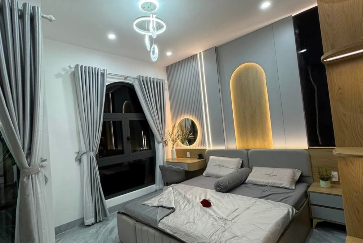 Bán Luxury Villa 4 tầng có hồ bơi gần Nguyễn Hoàng Đà Nẵng